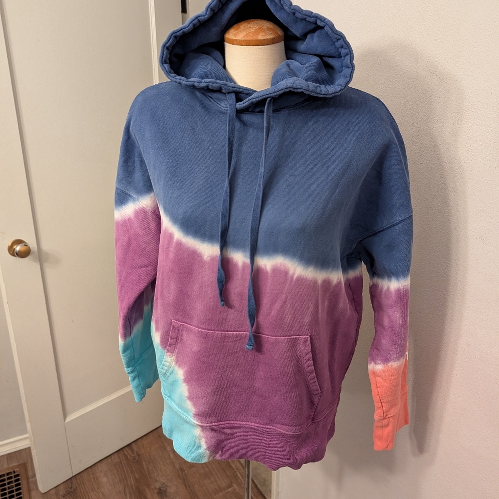A.E Young Money Tie Dye Hoodie Size Xs